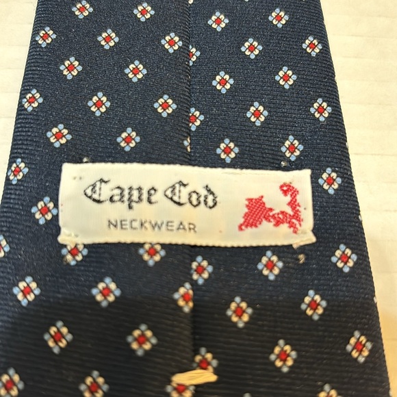 Cape Cod silk Tie Black light blue white red - Picture 3 of 6